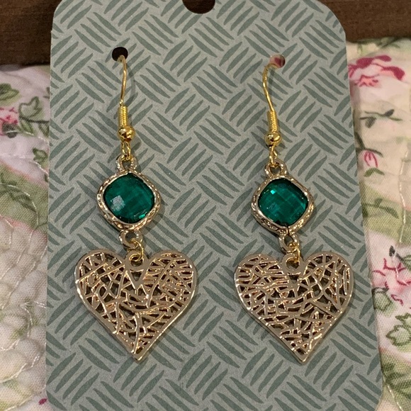 Dangle Heart Earrings - Picture 3 of 4